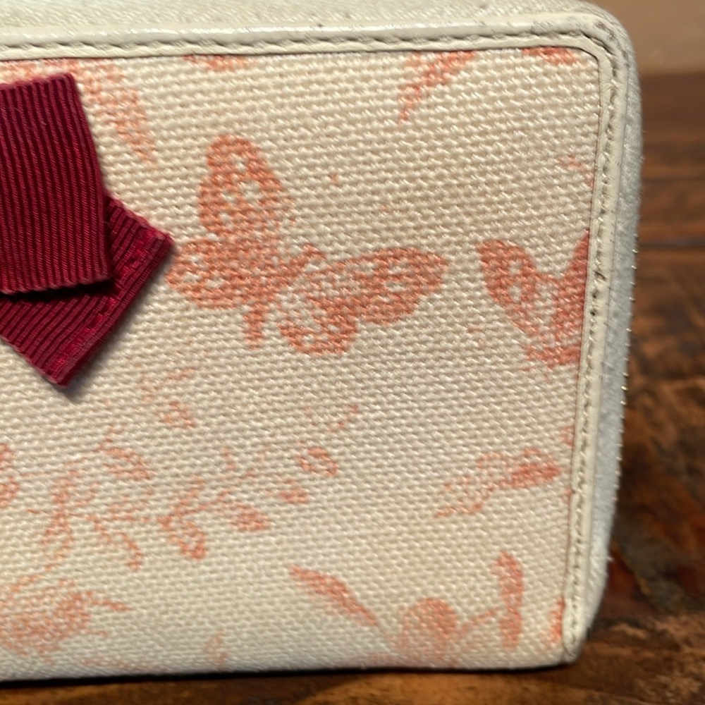 Gucci Guccissima Pink and Cream Floral Wallet with box - Picture 3 of 16